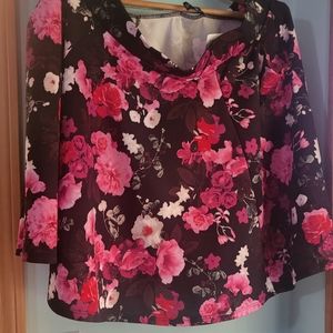 NWT Torrid mini scuba skater skirt. Floral size 2